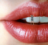 collage teeth lips shrunken_woman close_up standing docop giantess_lips alexandra_daddario