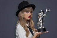 collage blonde shrinking shrunken_woman hat looking_at_viewer docop taylor_swift award