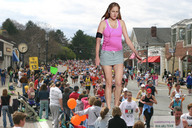giantess collage size_difference wonderslug legs walking streets crowds runners leelee_sobieski marathon