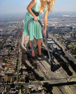 giantess collage city highway e10 vacuum