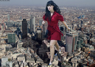 crush city mega blue_eyes train dress foot_crush legs london walking holding zooey_deschanel ps3_has_no_games