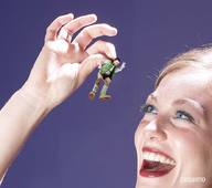 giantess collage blue_eyes handheld laughing dangle between_fingers struggling pequeno