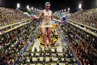 giantess collage handheld cleavage wonderslug boots muscles legs athletic crowds juliana_salimeni carnival