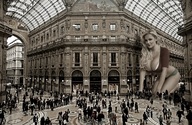 giantess collage blonde cleavage kneeling looking_at_viewer crowds zed782 milan_city_centre milan_italy