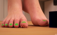 nude toes barefoot shrunken_men worship close_up nail_polish perspective green_nails digital_render jamesmason0