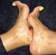 crush feet barefoot blood foot_crush shrunken_people cruel between_feet yellow_nails