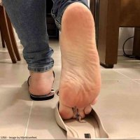 crush collage soles in_shoe shrunken_man entrapment indoors marklovefeet