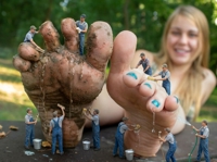 giantess blonde cleaning washing blue_nails cleaning_crew ai_art toes barefoot water shrunken_man sponge on_foot dirt bucket soapy looking_at_tinies