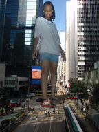 giantess crush city black_hair barefoot soles legs vehicles dark_skin crowds