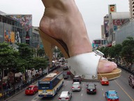 giantess feet high_heels foot_crush vehicles nail_polish
