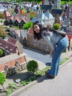 giantess city town madurodam