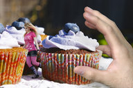 collage hand shrunken_woman food avril_lavigne docop running_away cupcakes